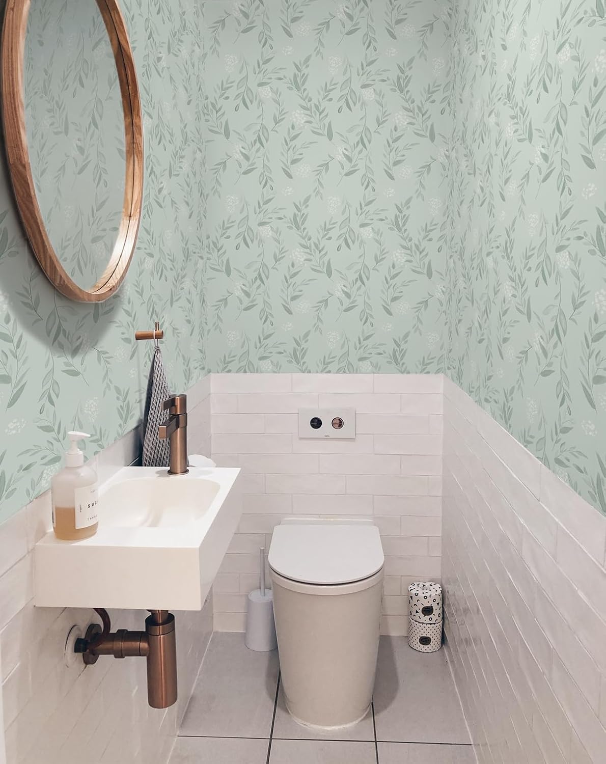 セージグリーンリーフ 剥がして貼る壁紙 ボヘミアングリーンフ - Herbal Wallpaper のレビューと価格